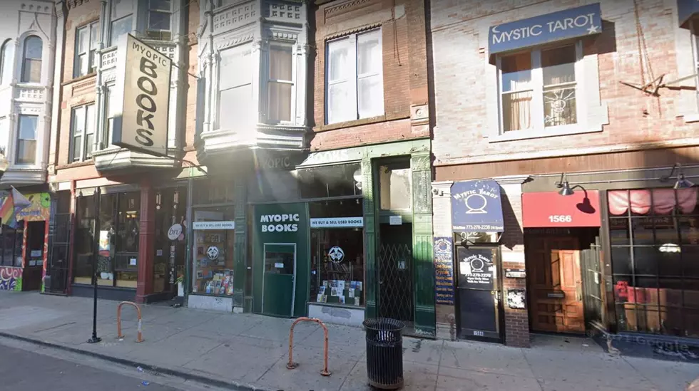 Like Books? Stop By the Largest Discount Bookstore in Illinois